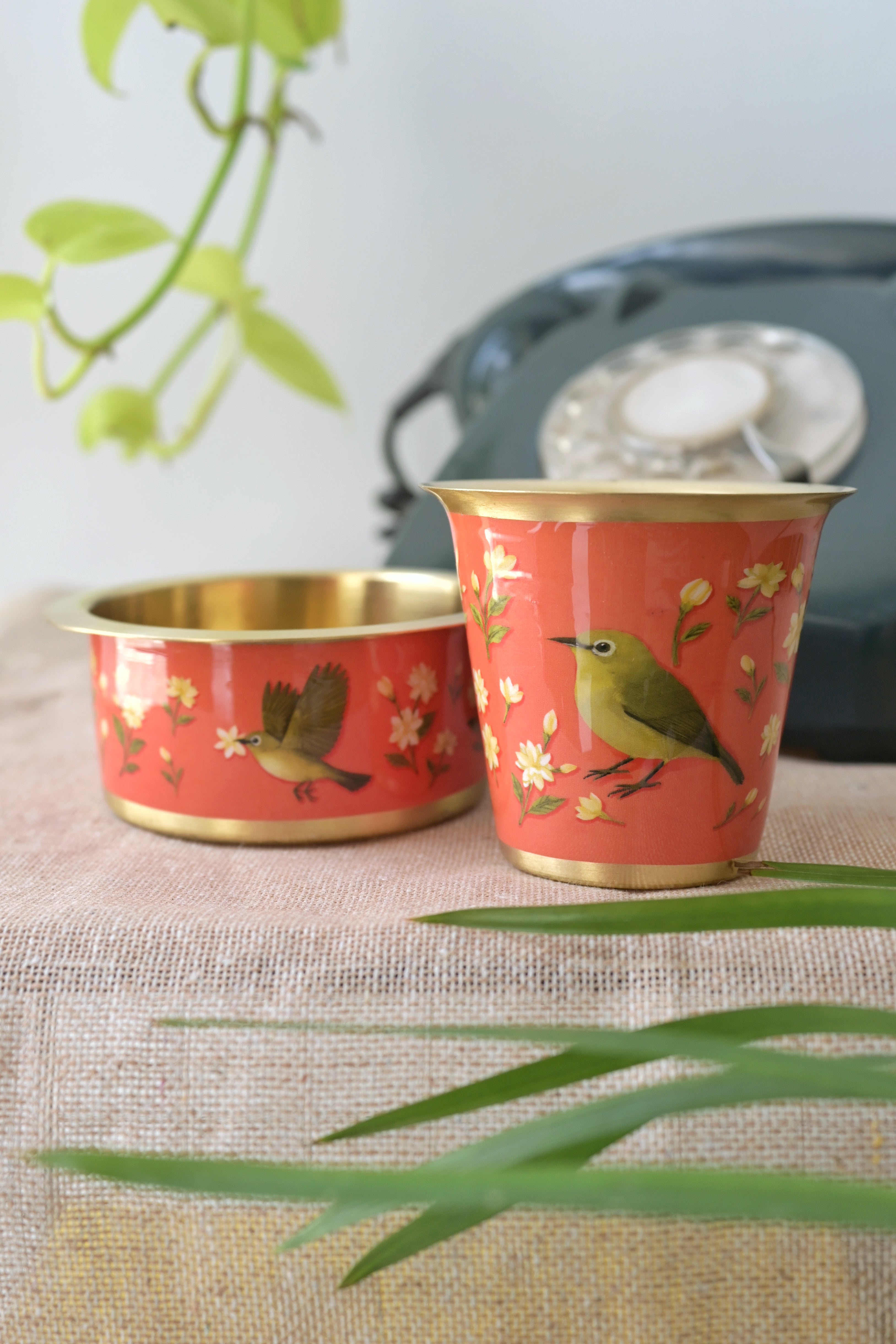 Following the fragrance of jasmine (set of two) 🌼