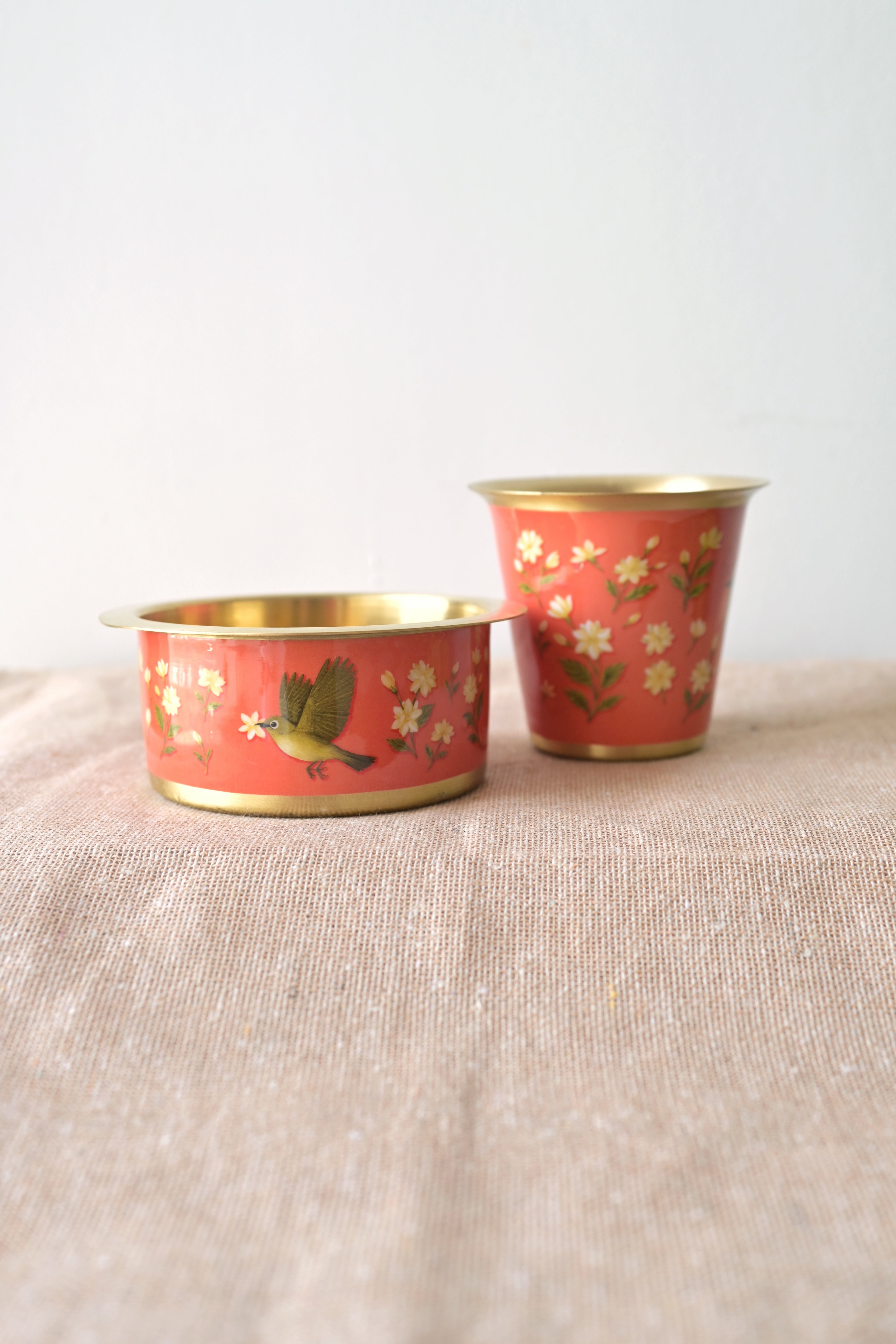Following the fragrance of jasmine (set of two) 🌼