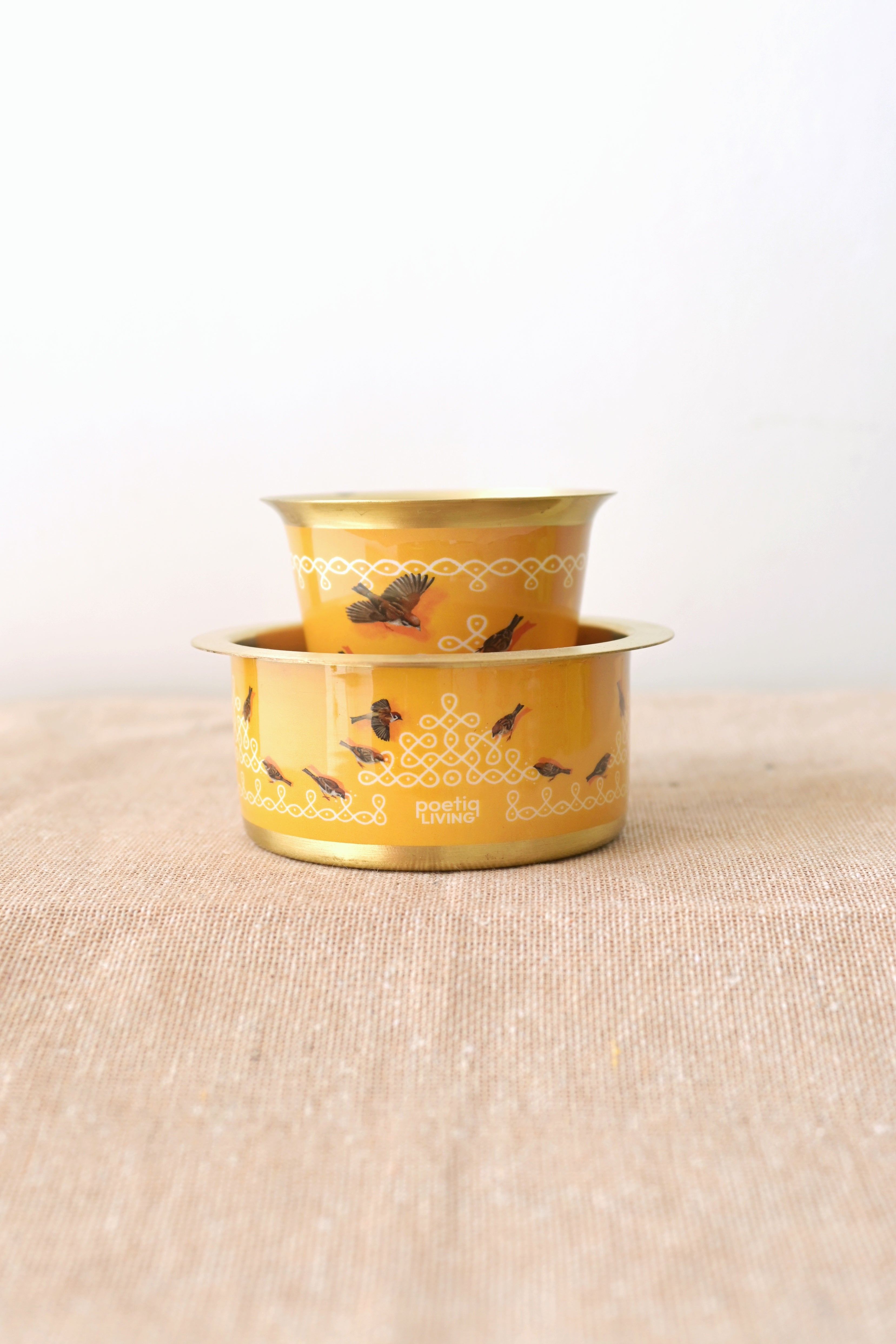 Kolam mornings with feathered guests 🌼