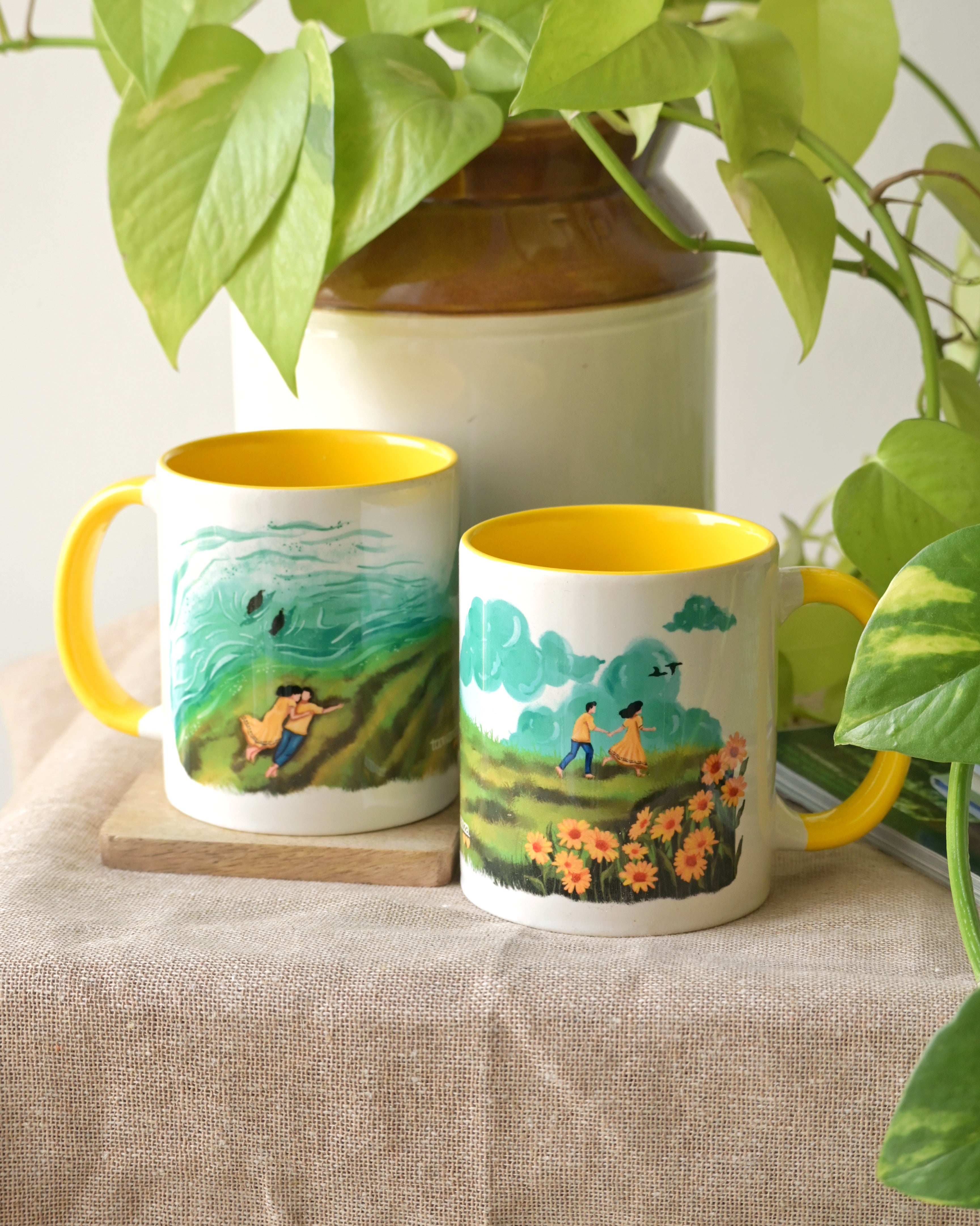 A day together in a dreamy garden (set of two)